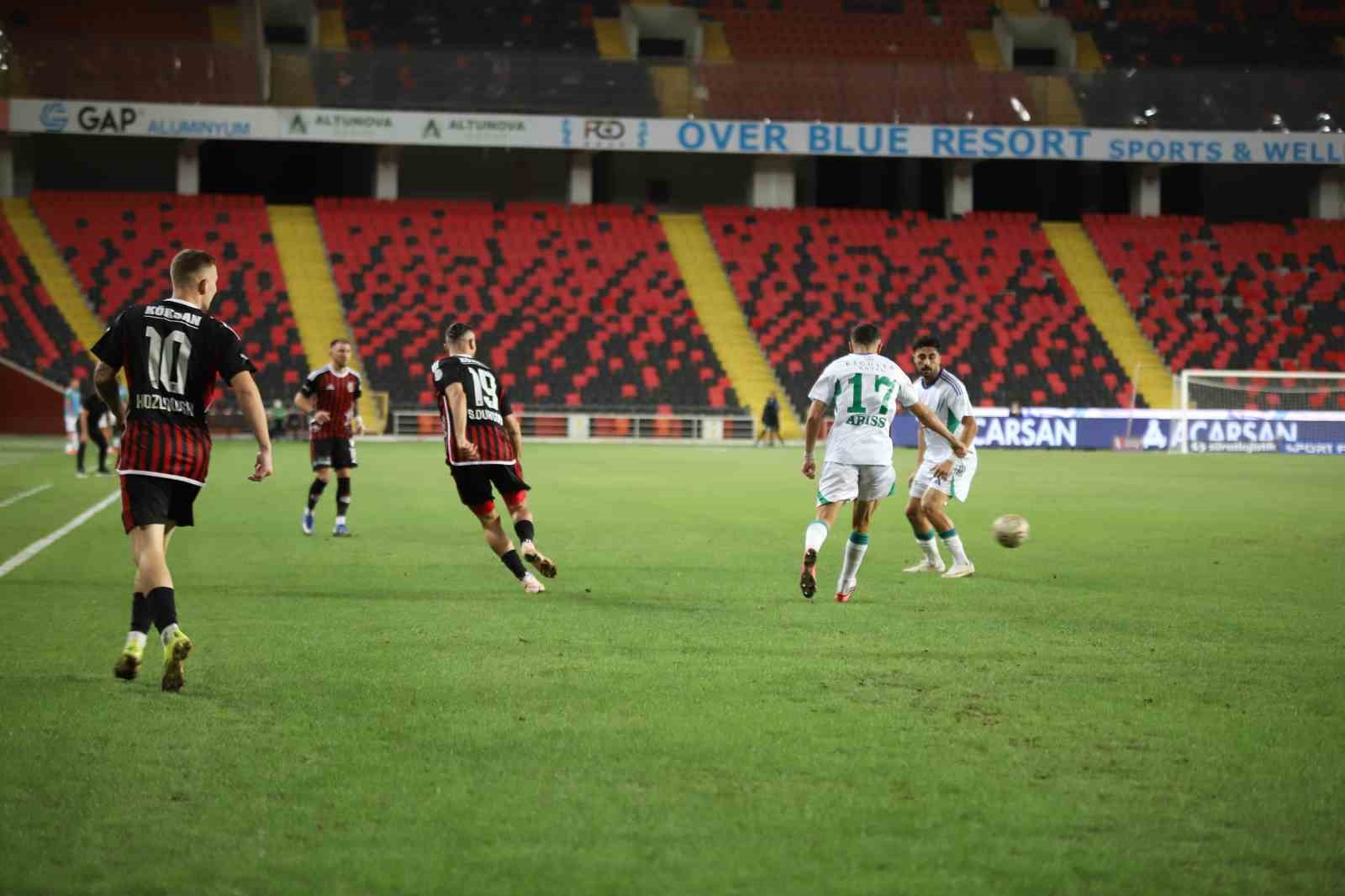 Trendyol Süper Lig: Gaziantep FK: 1 - Çaykur Rizespor: 2 (Maç sonucu)