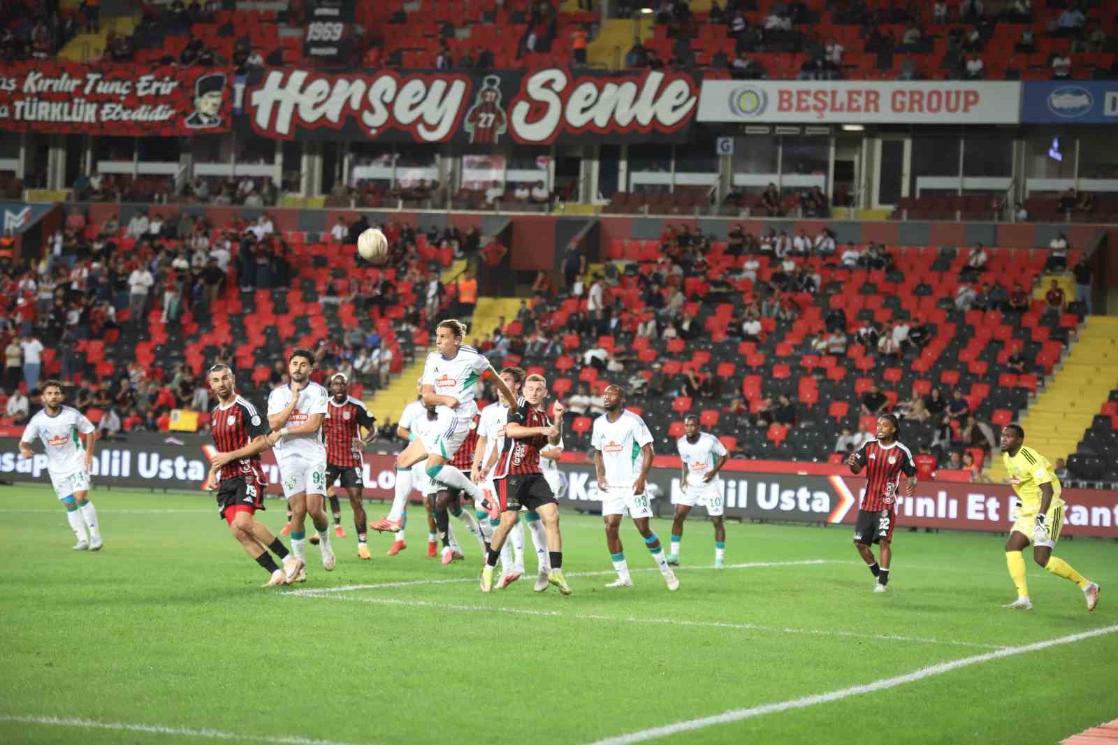 Trendyol Süper Lig: Gaziantep FK: 1 - Çaykur Rizespor: 2 (Maç sonucu)