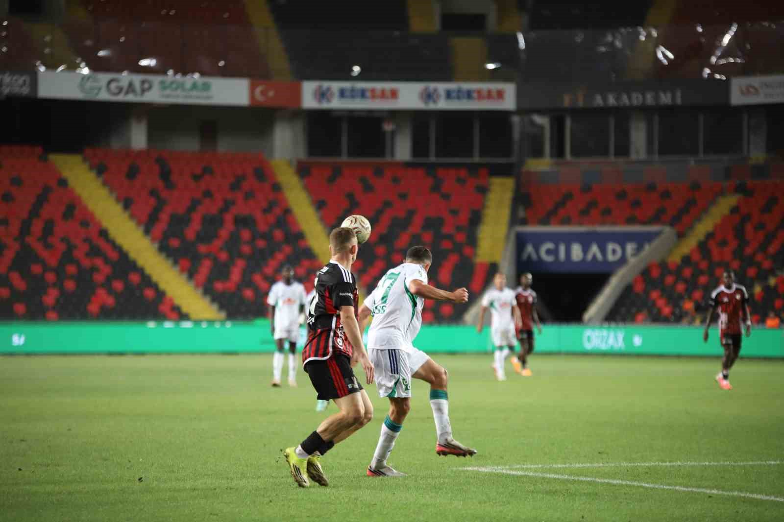 Trendyol Süper Lig: Gaziantep FK: 1 - Çaykur Rizespor: 2 (Maç sonucu)