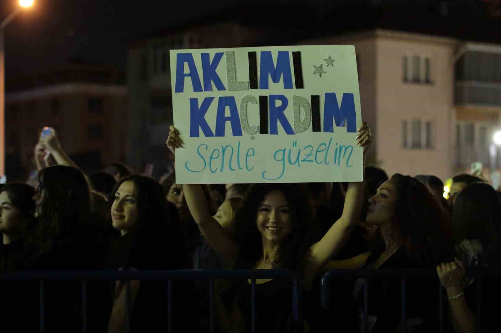 Uşak’ta ‘Milli Mücadele, Zafer ve Gençlik Günleri’ coşkusu sürüyor