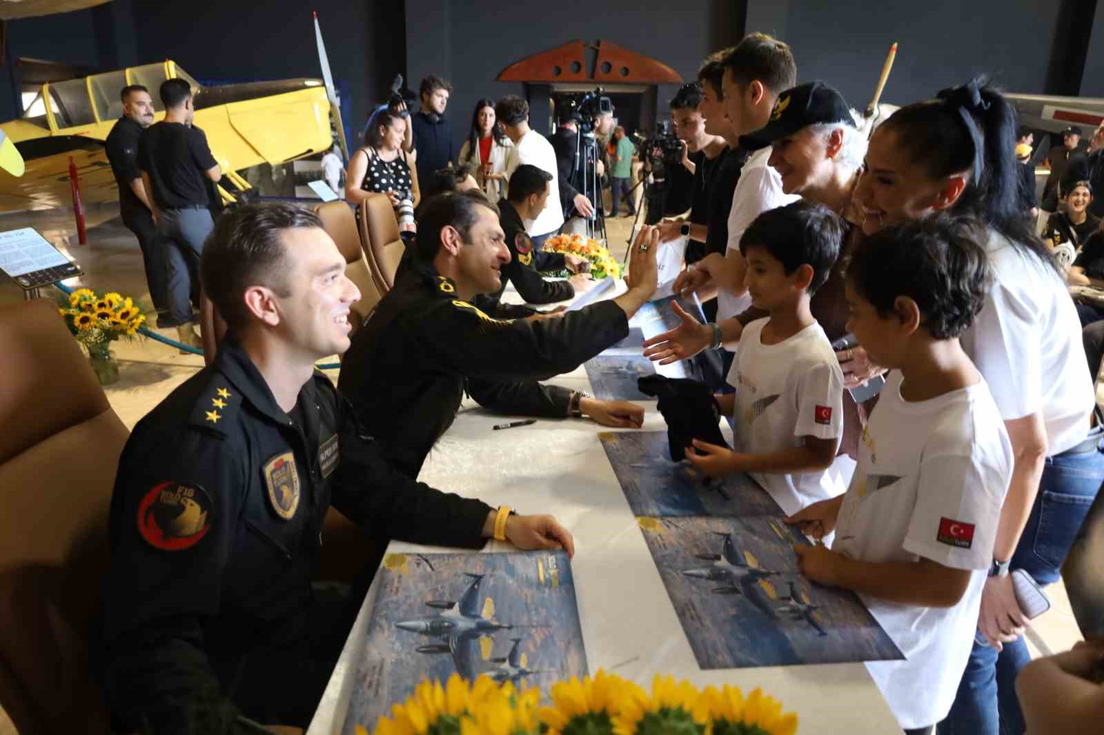 İstanbul Hava Müzesi’nde SOLOTÜRK kuyruğu