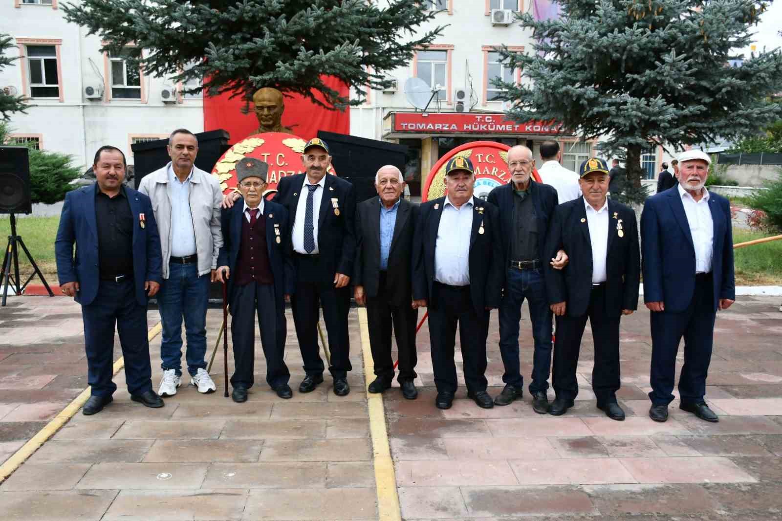 Tomarza’da Zafer Bayramı kutlandı