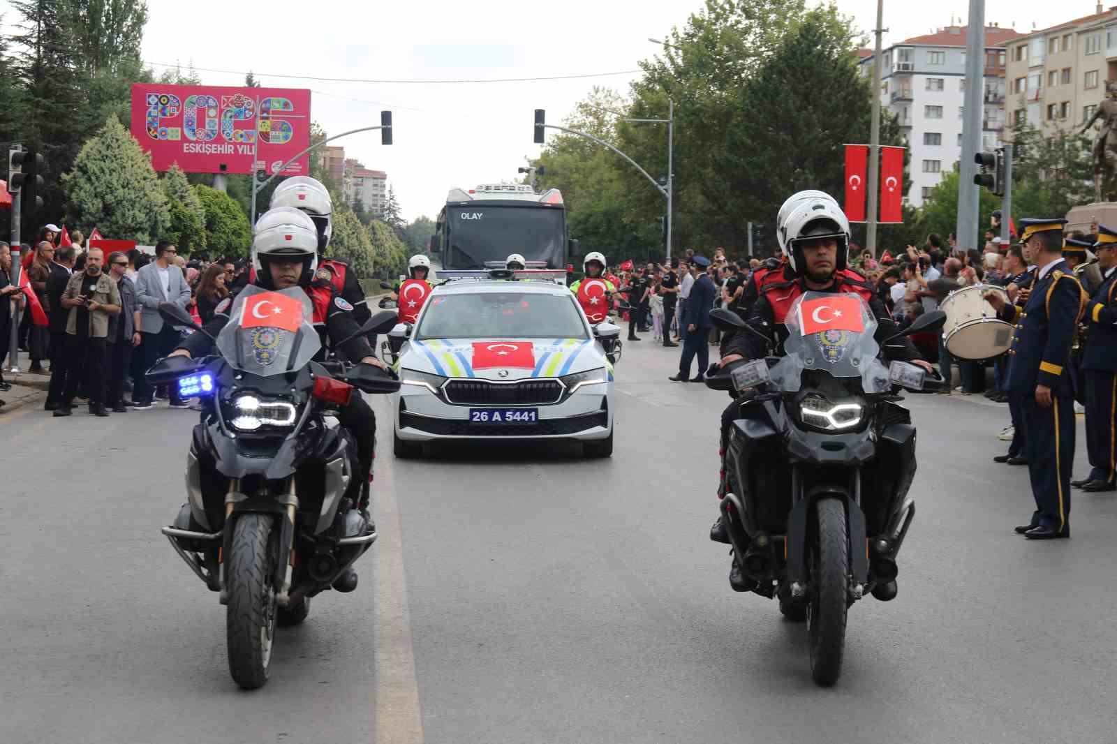 Eskişehir’de Zafer Bayramı törenlerle kutlandı