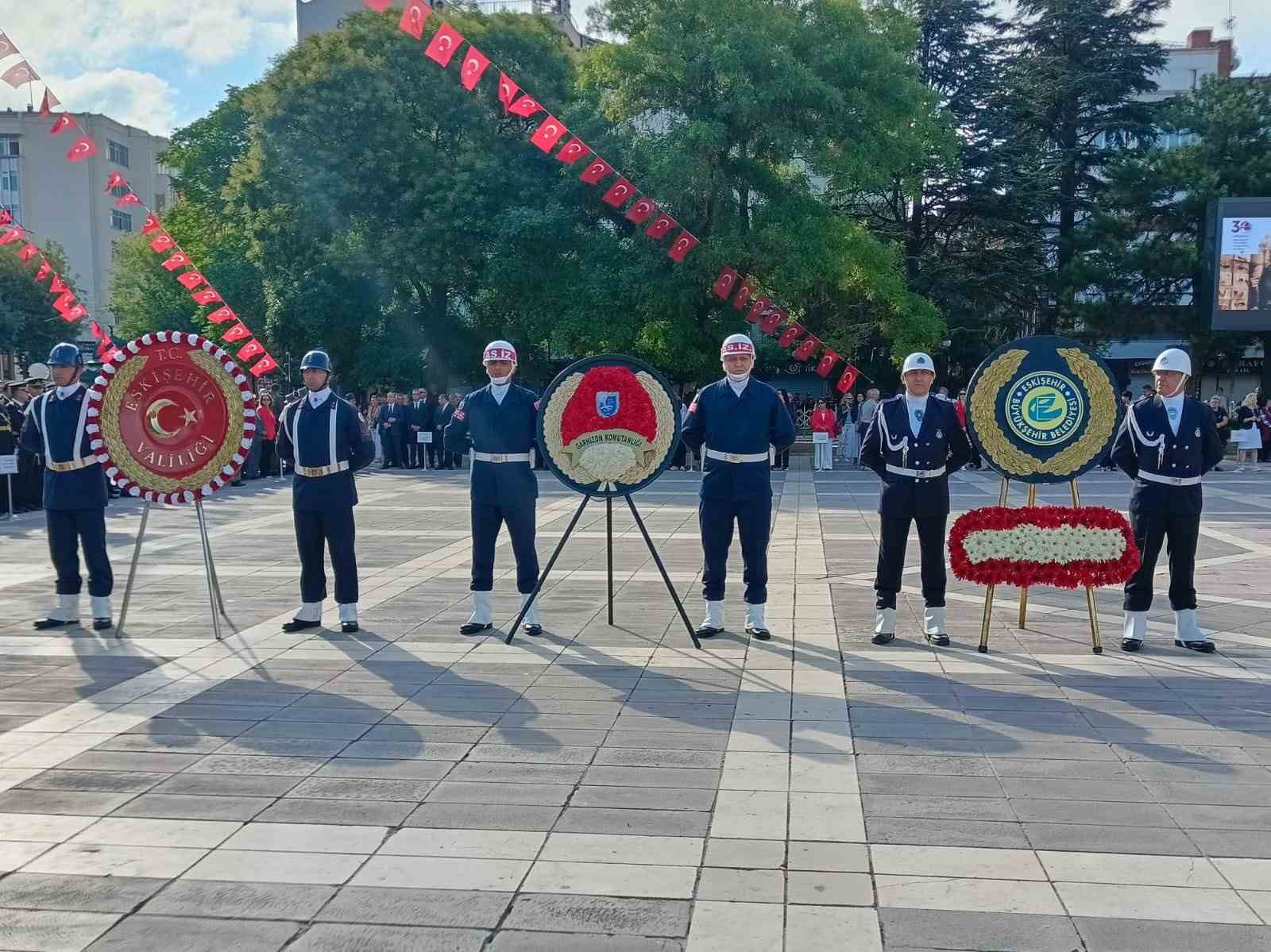 Eskişehir’de Zafer Bayramı törenlerle kutlandı
