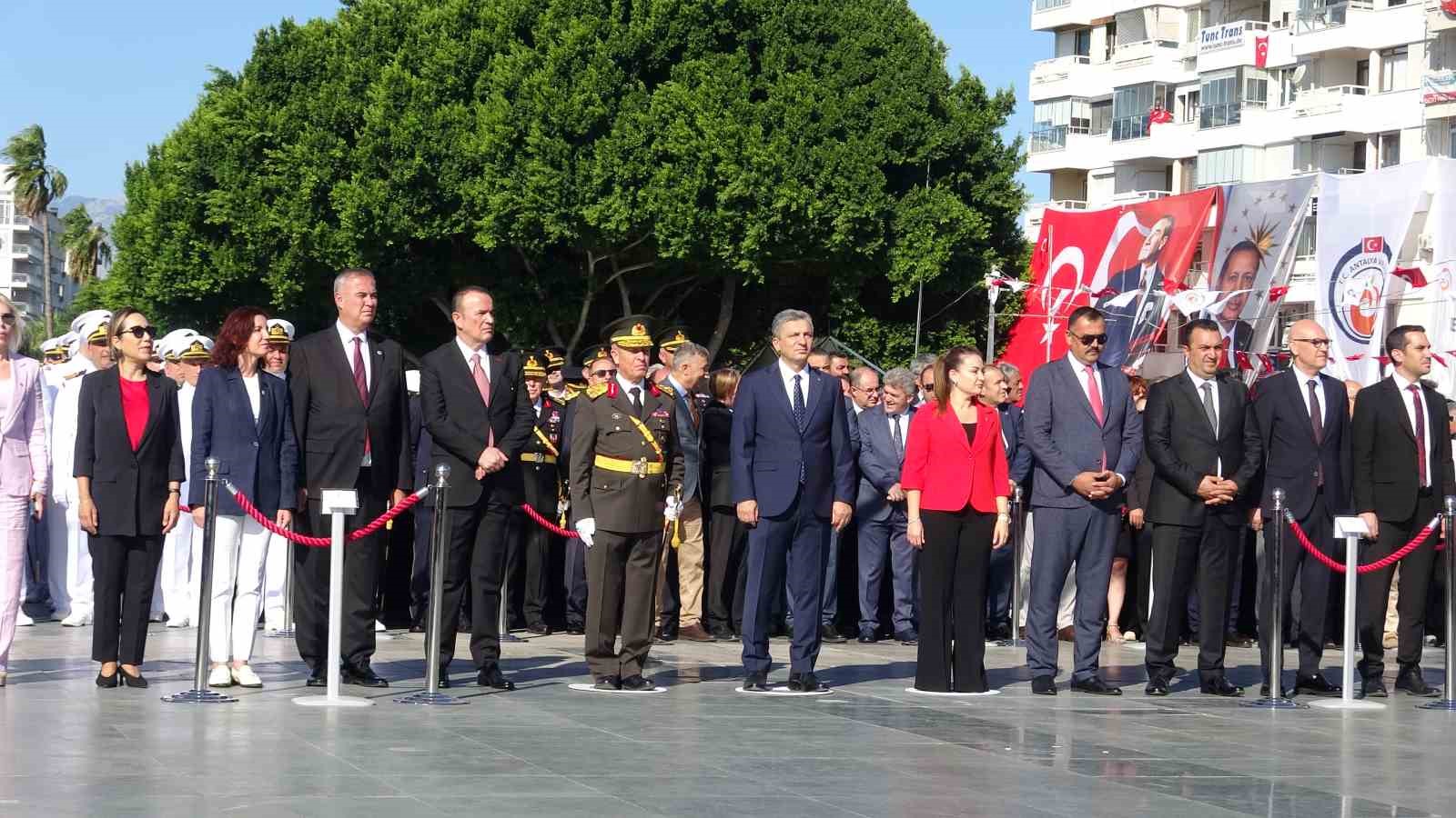 Antalya’da 30 Ağustos coşkusu yaşandı