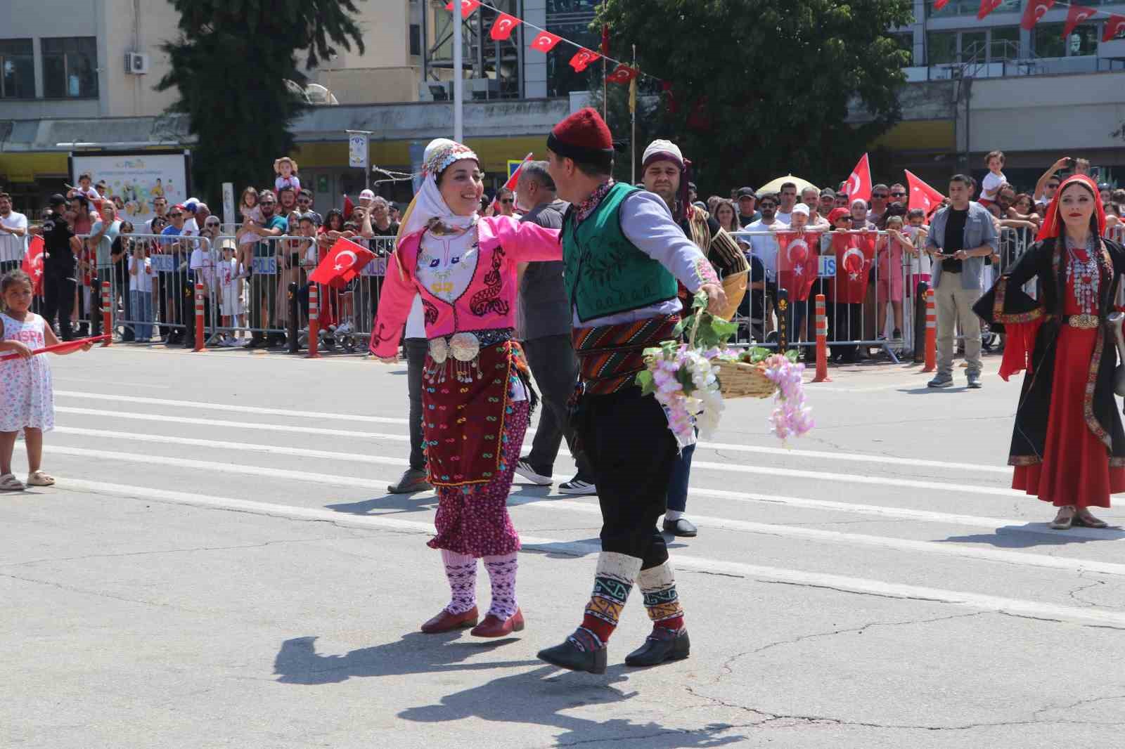 Adana’da 30 Ağustos Zafer Bayramı kutlandı