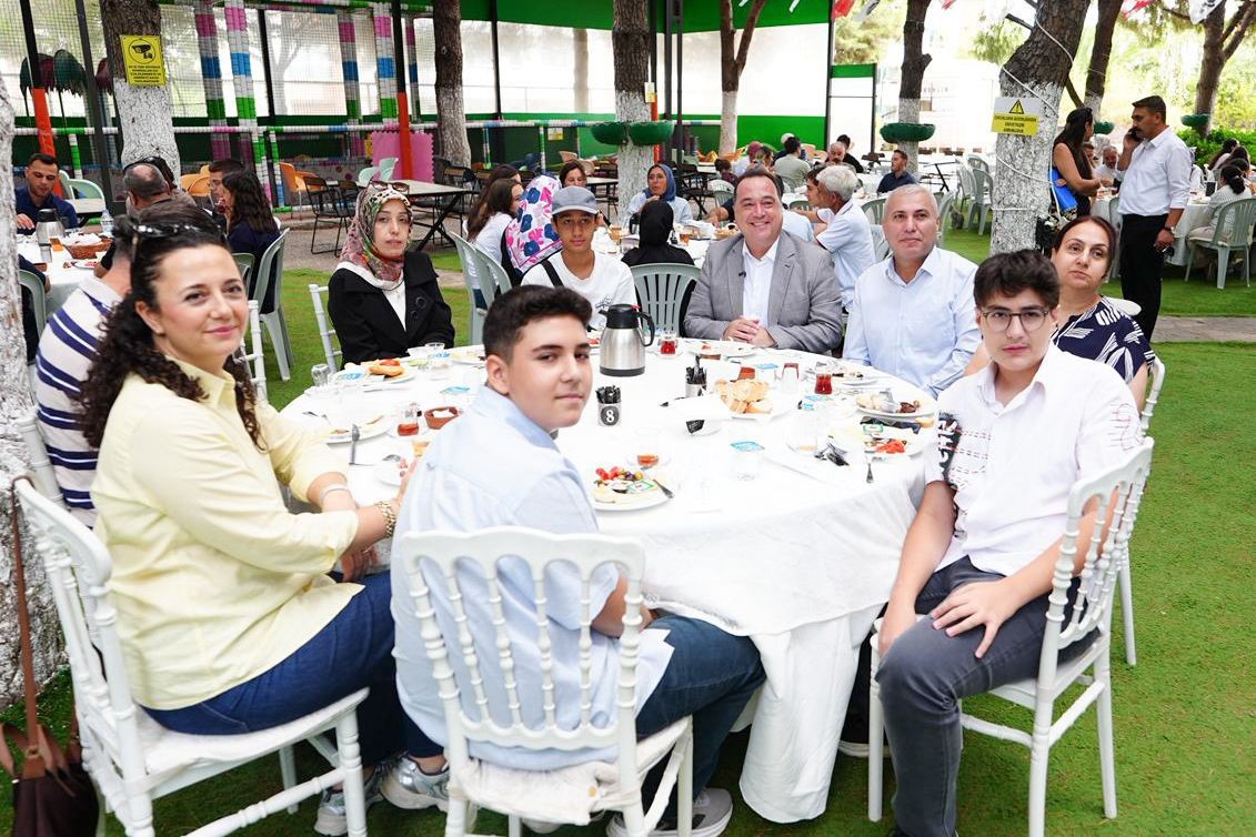 MABEM öğrencilerinin LGS başarısı kutlandı