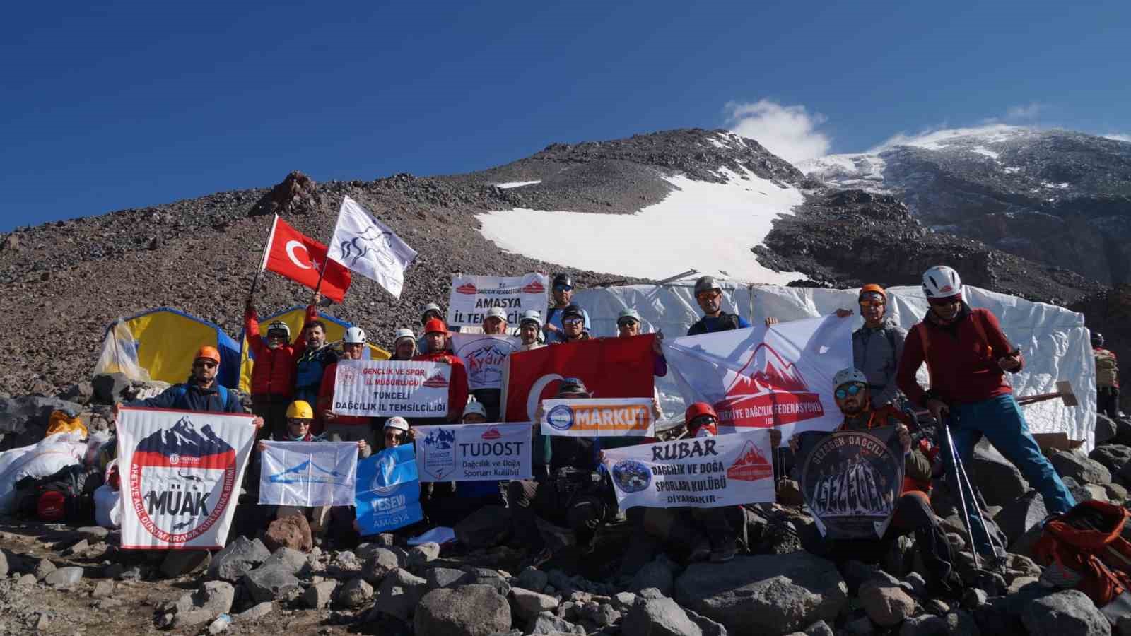 Demircili dağcıdan anlamlı tırmanış