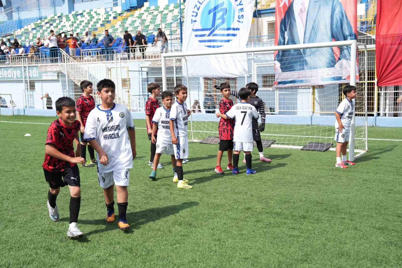 Tuzla’da 30 Ağustos Zafer Kupası sahiplerini buldu