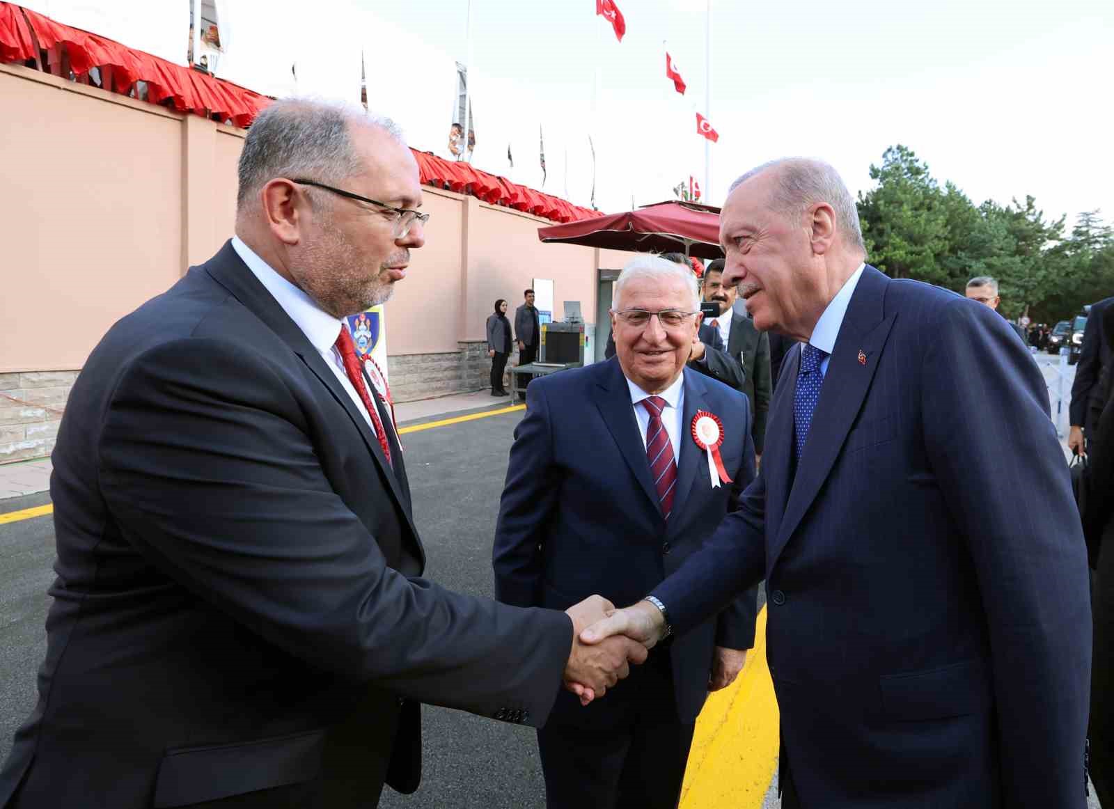Cumhurbaşkanı Erdoğan: "Ordumuz bugün en güçlü dönemini yaşıyor"