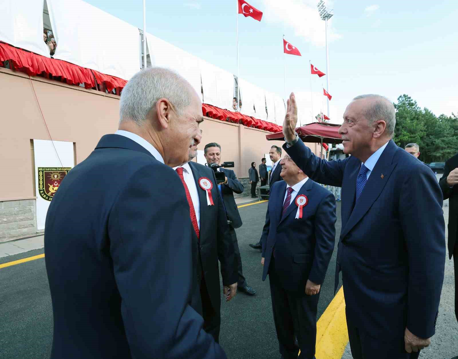 Cumhurbaşkanı Erdoğan: "Ordumuz bugün en güçlü dönemini yaşıyor"