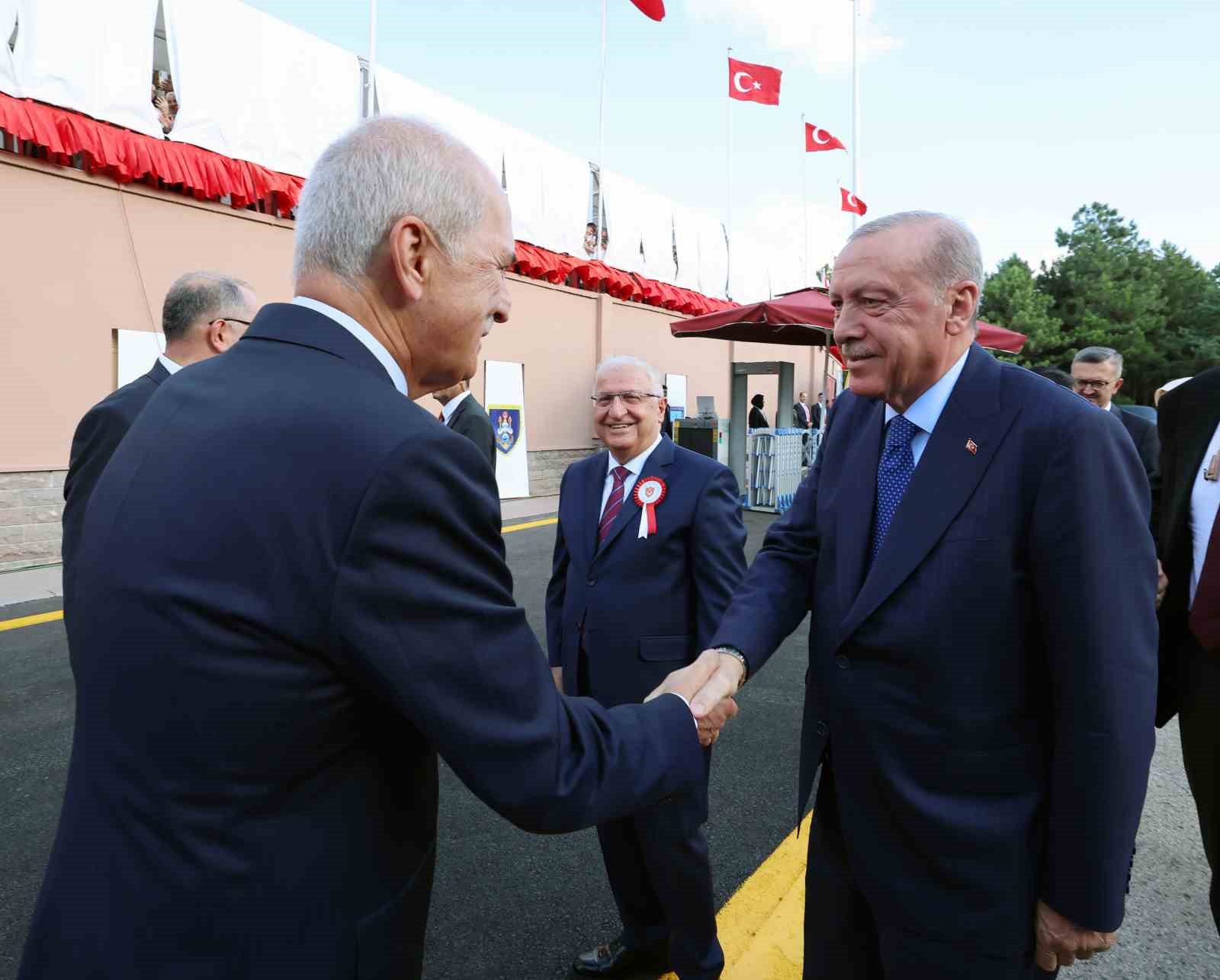 Cumhurbaşkanı Erdoğan: "Ordumuz bugün en güçlü dönemini yaşıyor"
