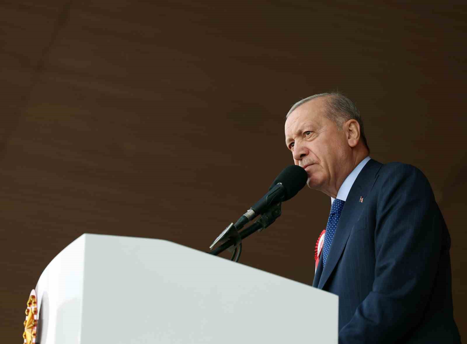 Cumhurbaşkanı Erdoğan: "Ordumuz bugün en güçlü dönemini yaşıyor"