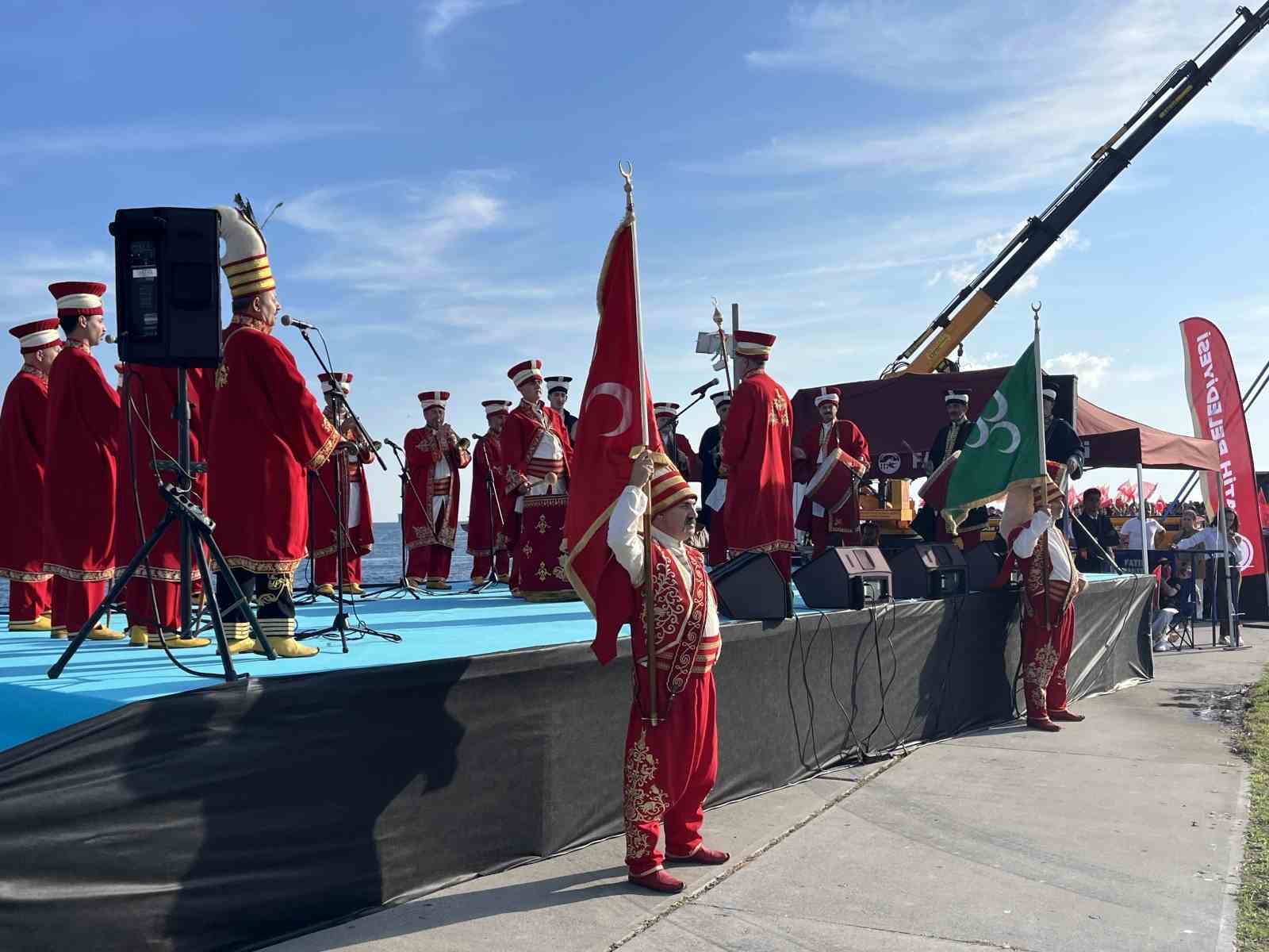 SOLOTÜRK’ten Zafer Bayramı için İstanbul’da nefes kesen gösteri