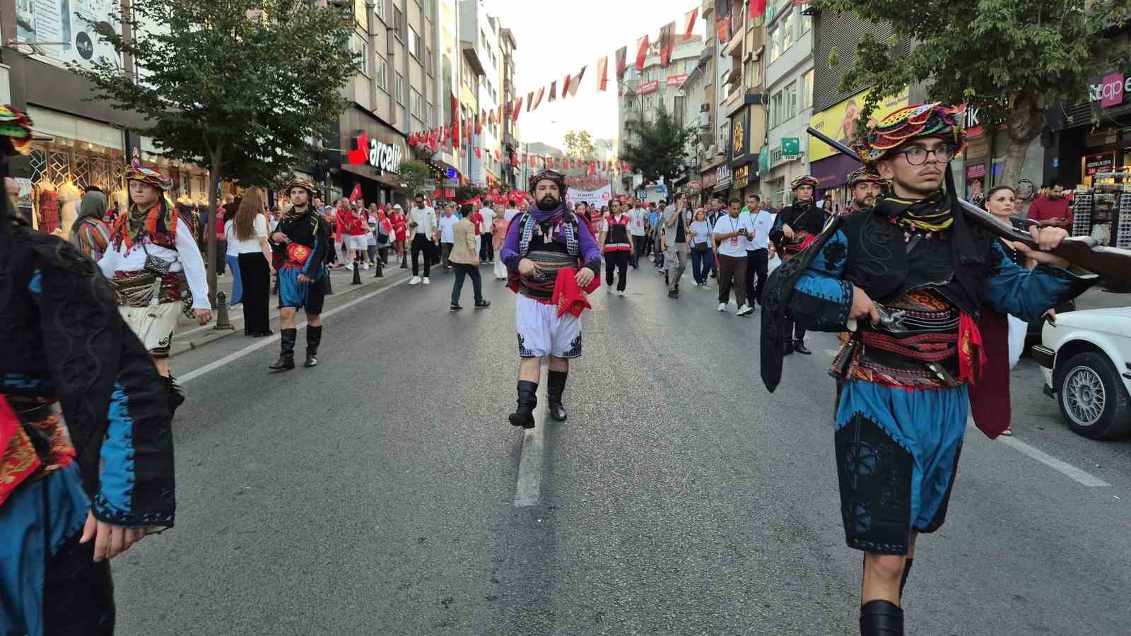 Tekirdağ’da 30 Ağustos coşkusu kortejle zirve yaptı
