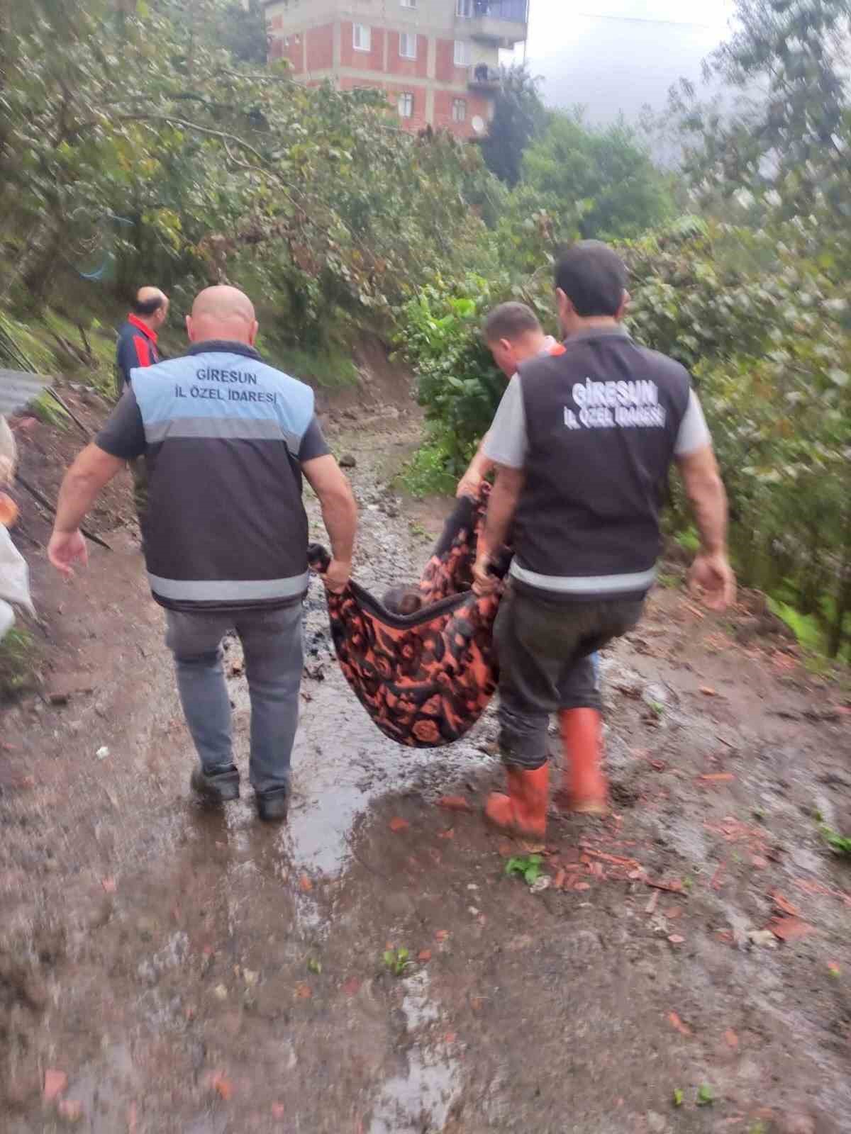 Giresun’da sağanak yağış etkili oldu
