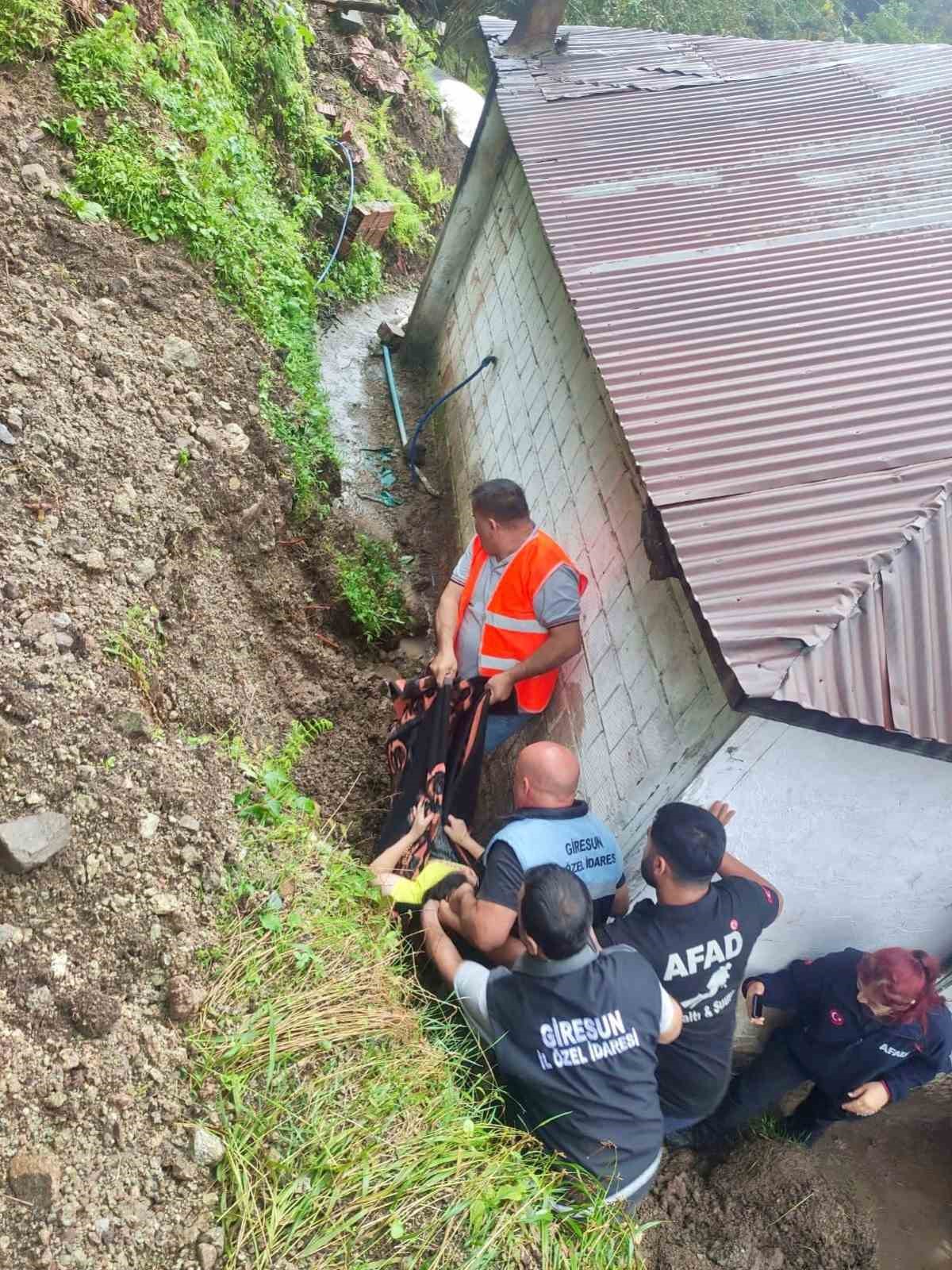 Giresun’da sağanak yağış etkili oldu