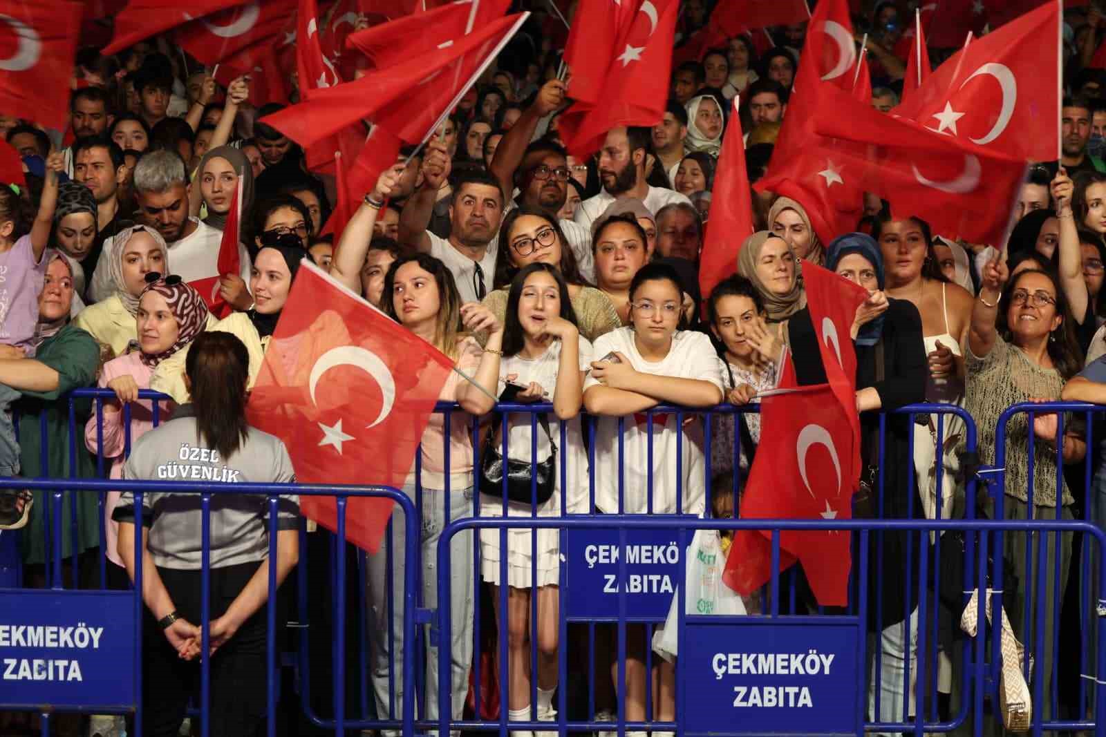 Çekmeköy’de Zafer Bayramı’nın 104. yılı coşkuyla kutlandı