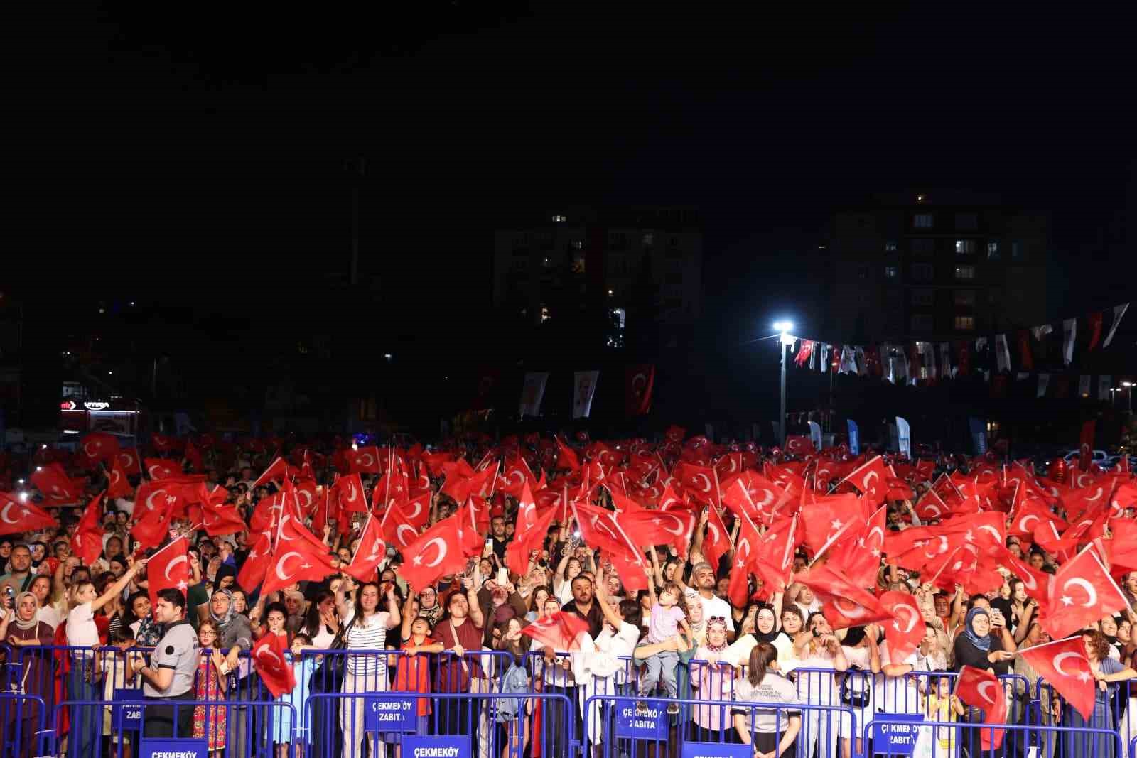 Çekmeköy’de Zafer Bayramı’nın 104. yılı coşkuyla kutlandı