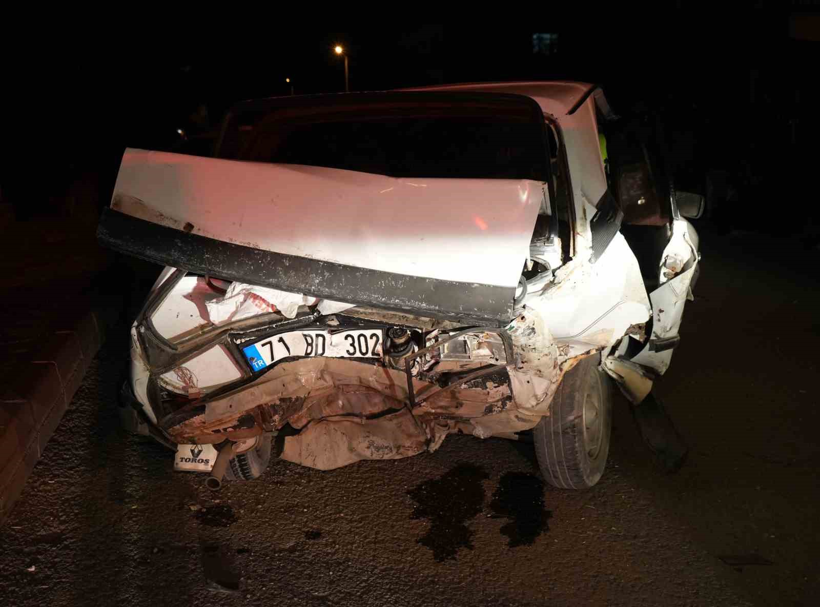 4 kişinin yaralandığı kazada sürücü alkollü ve ehliyetsiz çıktı: 250 bin lira ceza