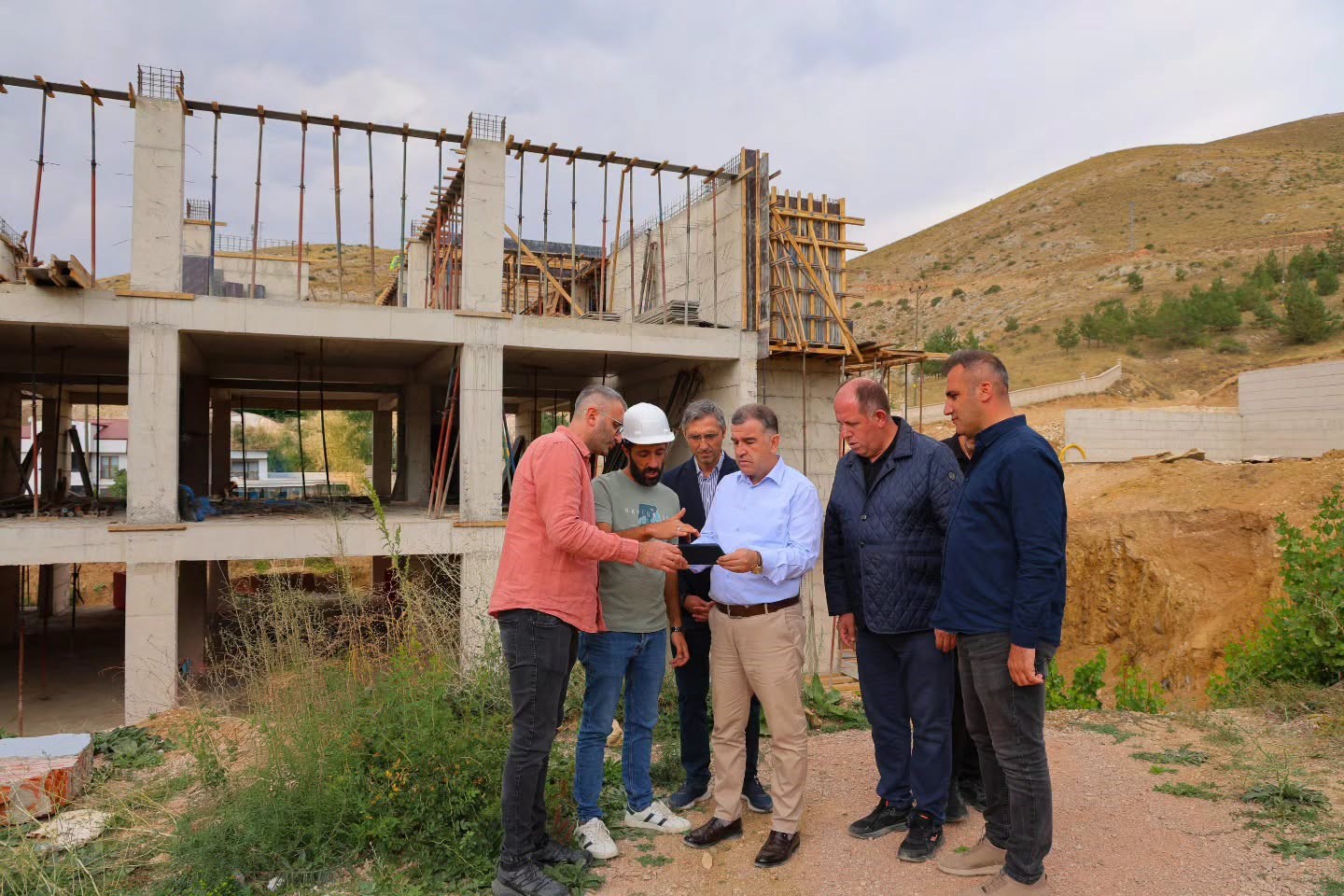Bayburt’ta 3 okulun yapımı devam ediyor