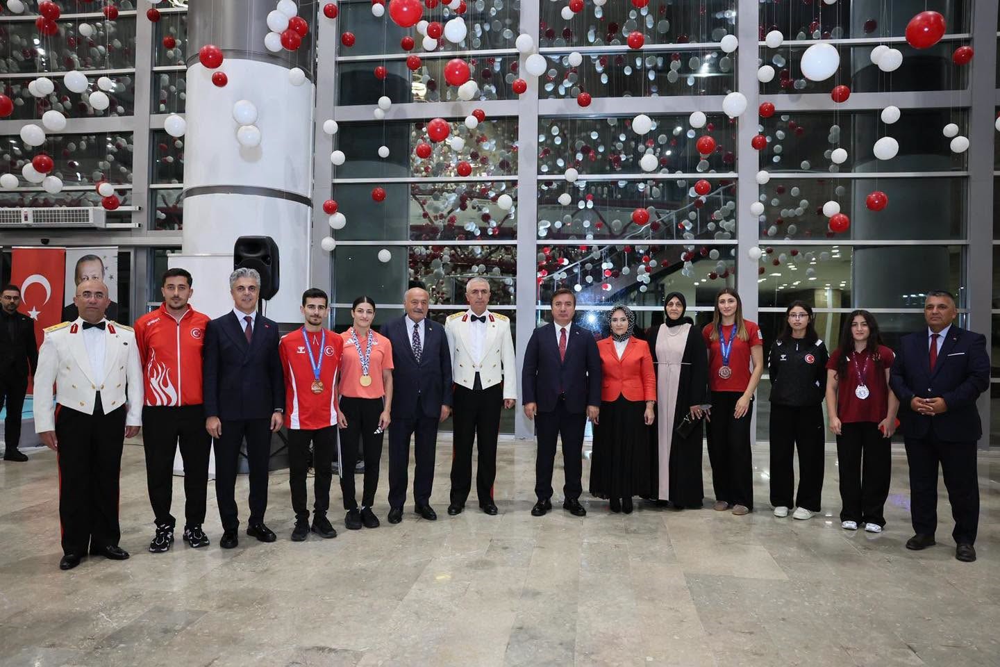 Erzincan’da 30 Ağustos Zafer Bayramı resepsiyonu düzenlendi