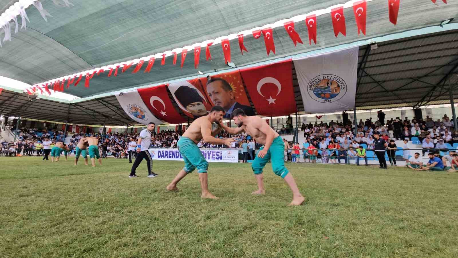 Zengibar Karakucak Güreşleri’nin başpehlivanı Feyzullah Aktürk