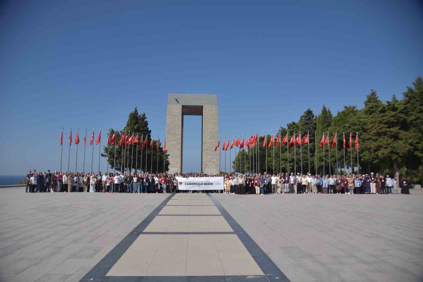Yüzlerce Bilecikli Çanakkale gezisinde buluştu