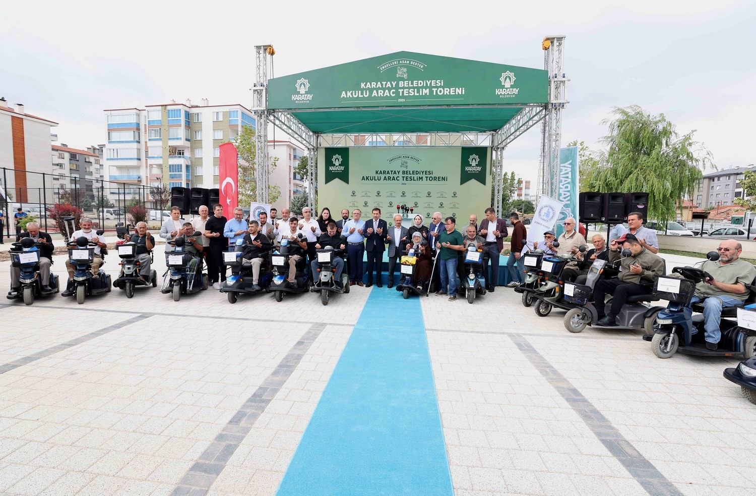 Karatay’da 80 akülü araç ihtiyaç sahiplerine teslim edildi