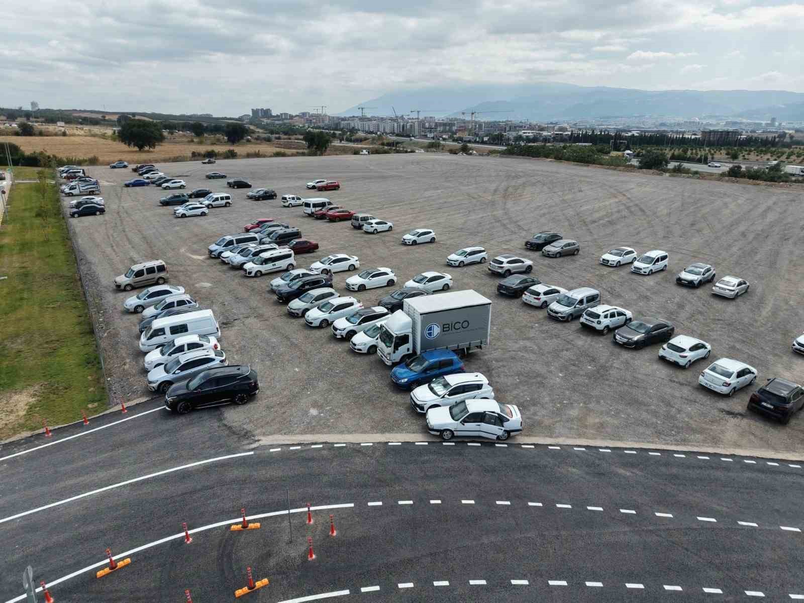 Şehir Hastanesi otoparkı hizmete açıldı