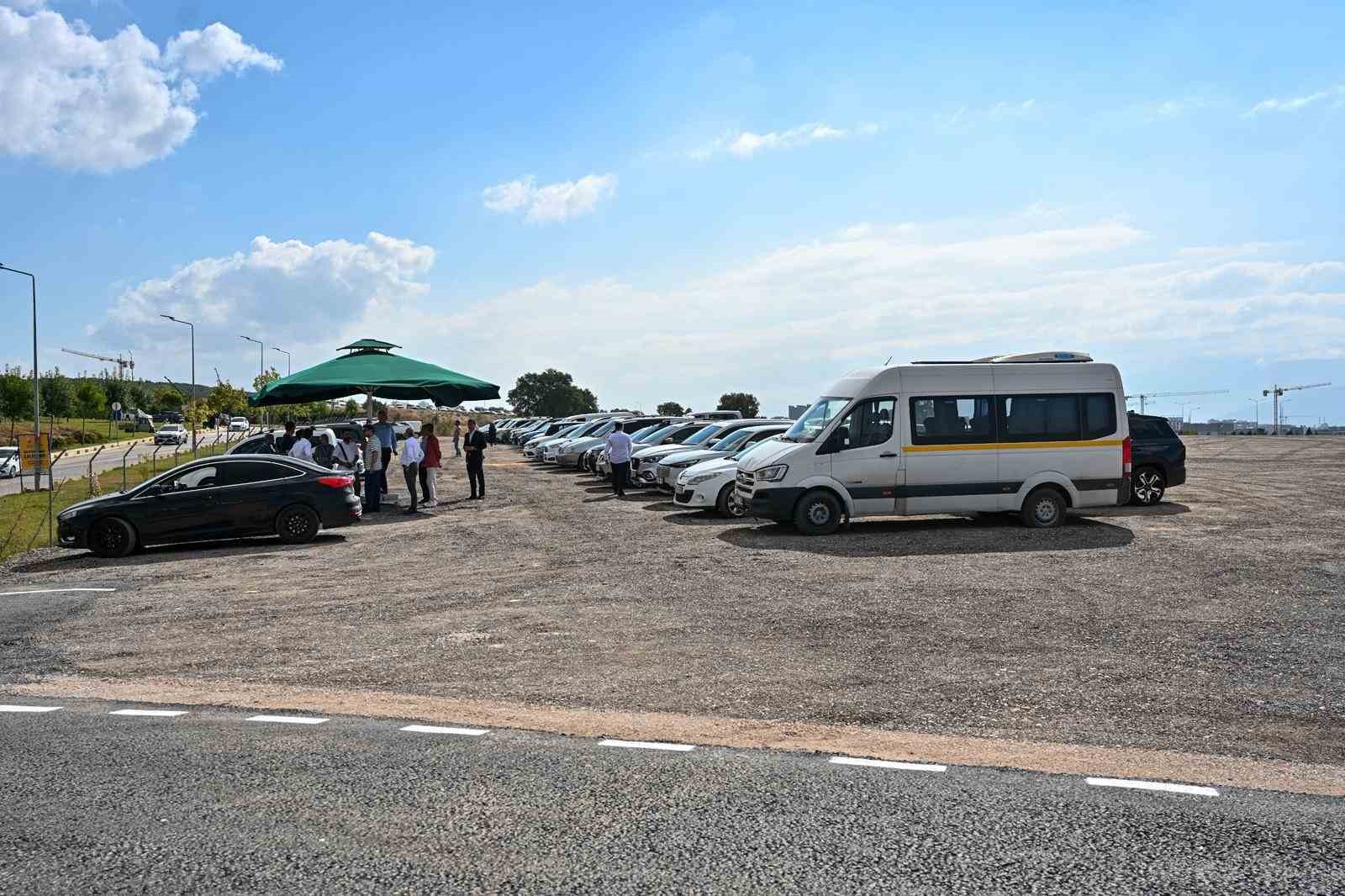 Şehir Hastanesi otoparkı hizmete açıldı