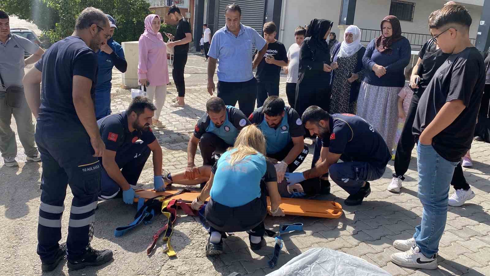 Elazığ’da bisiklet otomobile çarptı: 3 çocuk yaralandı