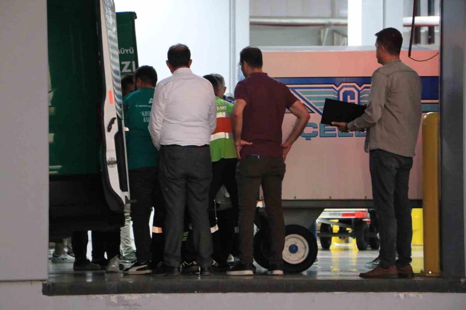 Girne’deki feribot faciasında ölen 2 kişinin cenazesi Mersin’e getirildi