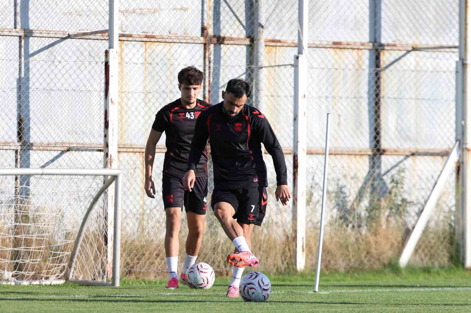 Sivasspor’da Mardin maçı hazırlıkları başladı