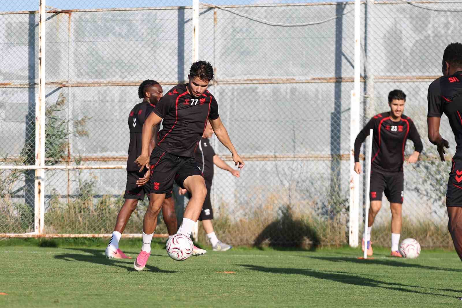 Sivasspor’da Mardin maçı hazırlıkları başladı
