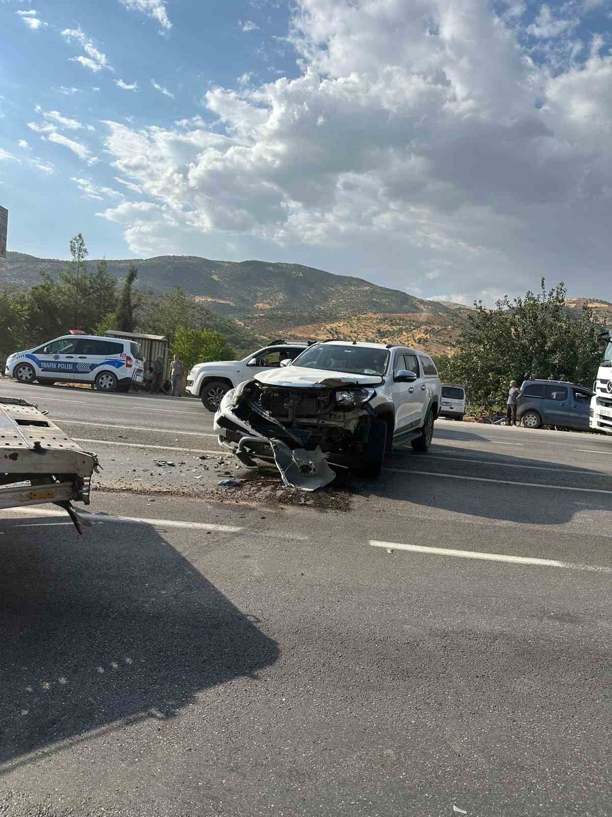 Otomobille kafa kafaya çarpışan motosikletin sürücüsü hayatını kaybetti