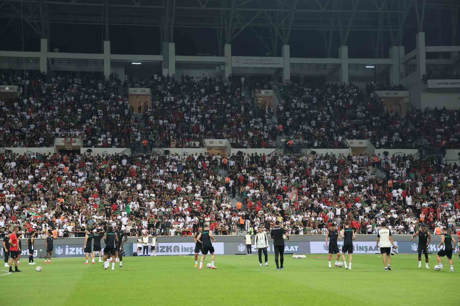 Trendyol Süper Lig: Amed SF: 0 - Trabzonspor: 1 (Maç devam ediyor)