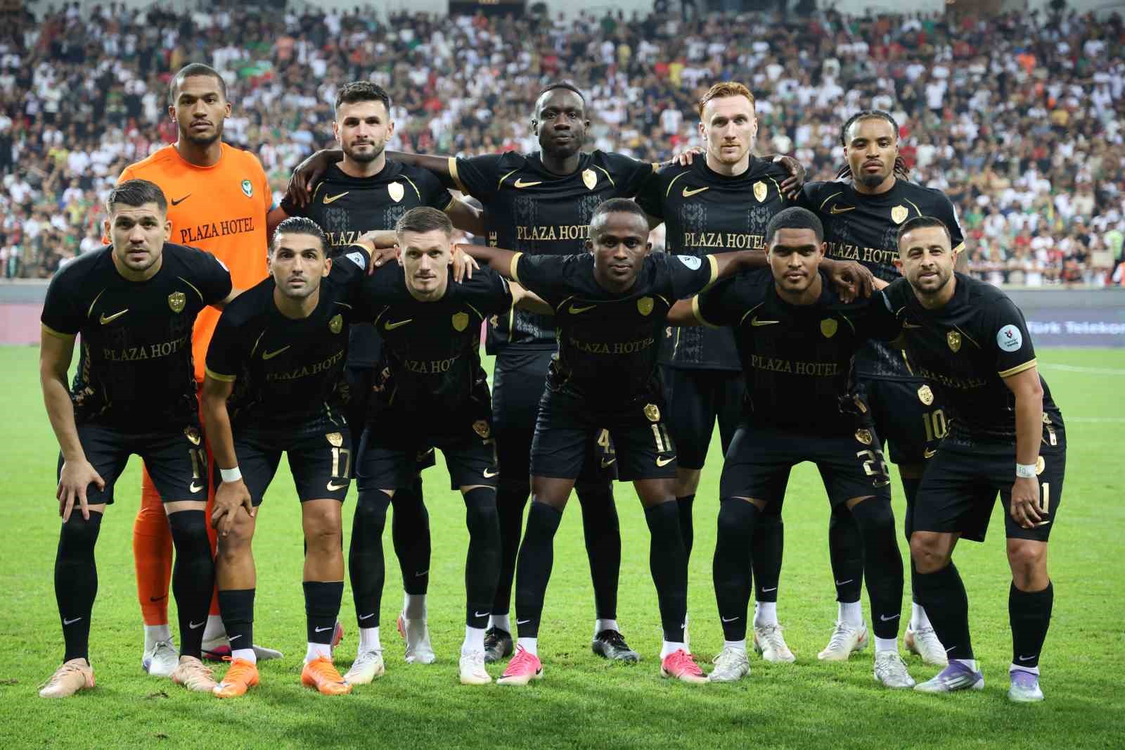 Trendyol Süper Lig: Amed SF: 0 - Trabzonspor: 1 (Maç devam ediyor)
