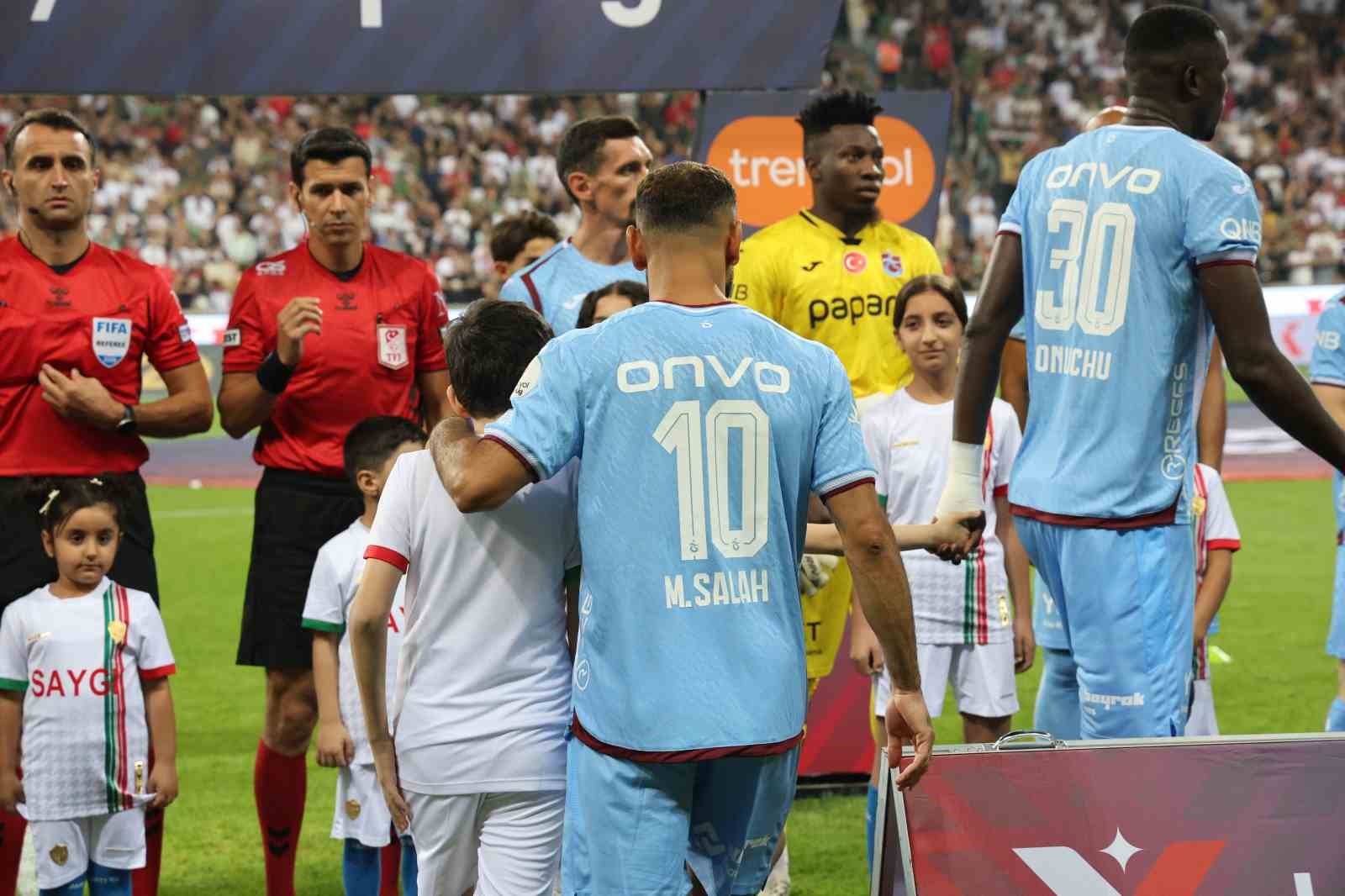 Trendyol Süper Lig: Amed SF: 0 - Trabzonspor: 1 (Maç devam ediyor)