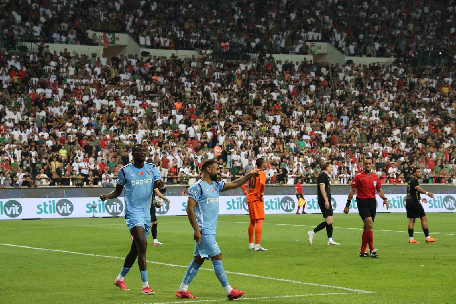 Trendyol Süper Lig: Amed SF: 0 - Trabzonspor: 1 (Maç devam ediyor)