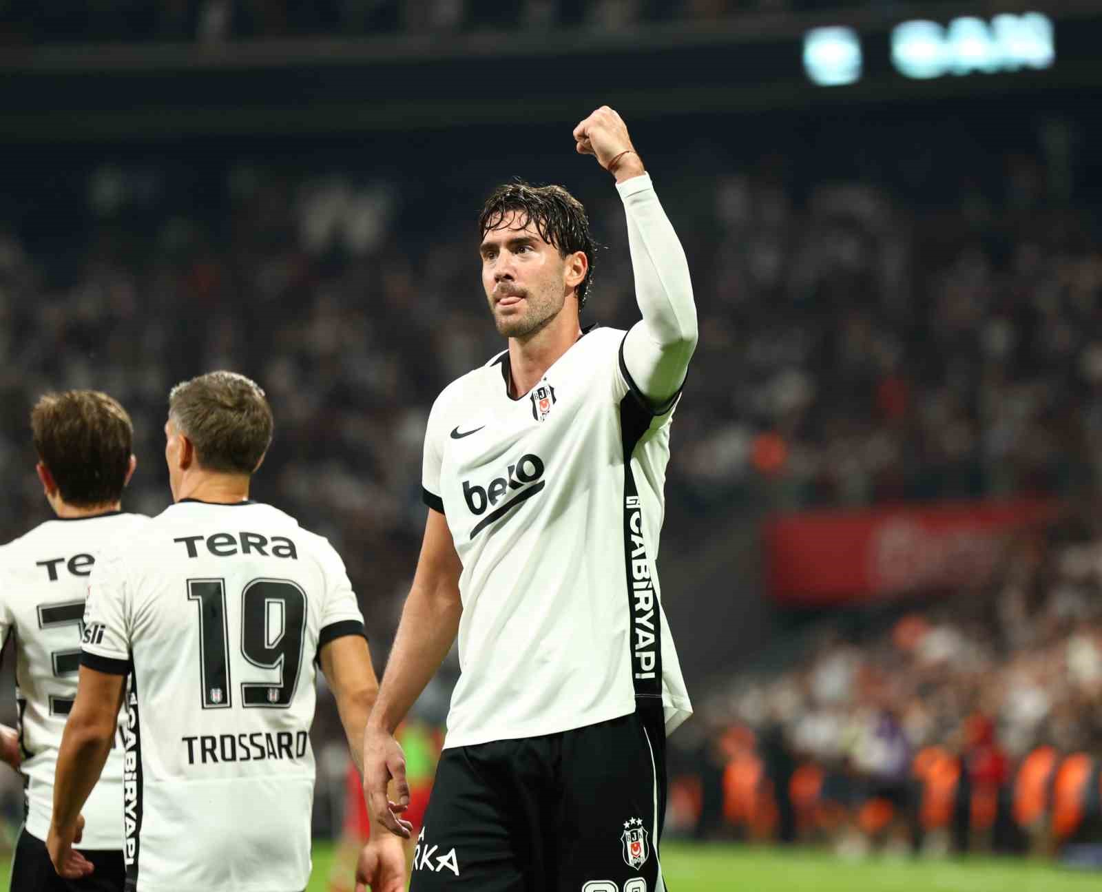 Dusan Vlahovic, ilk gollerini Dolmabahçe’de attı