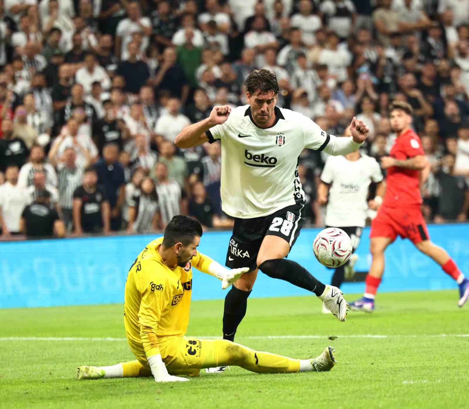 Trendyol Süper Lig: Beşiktaş: 6 - Çorum FK: 2 (Maç sonucu)