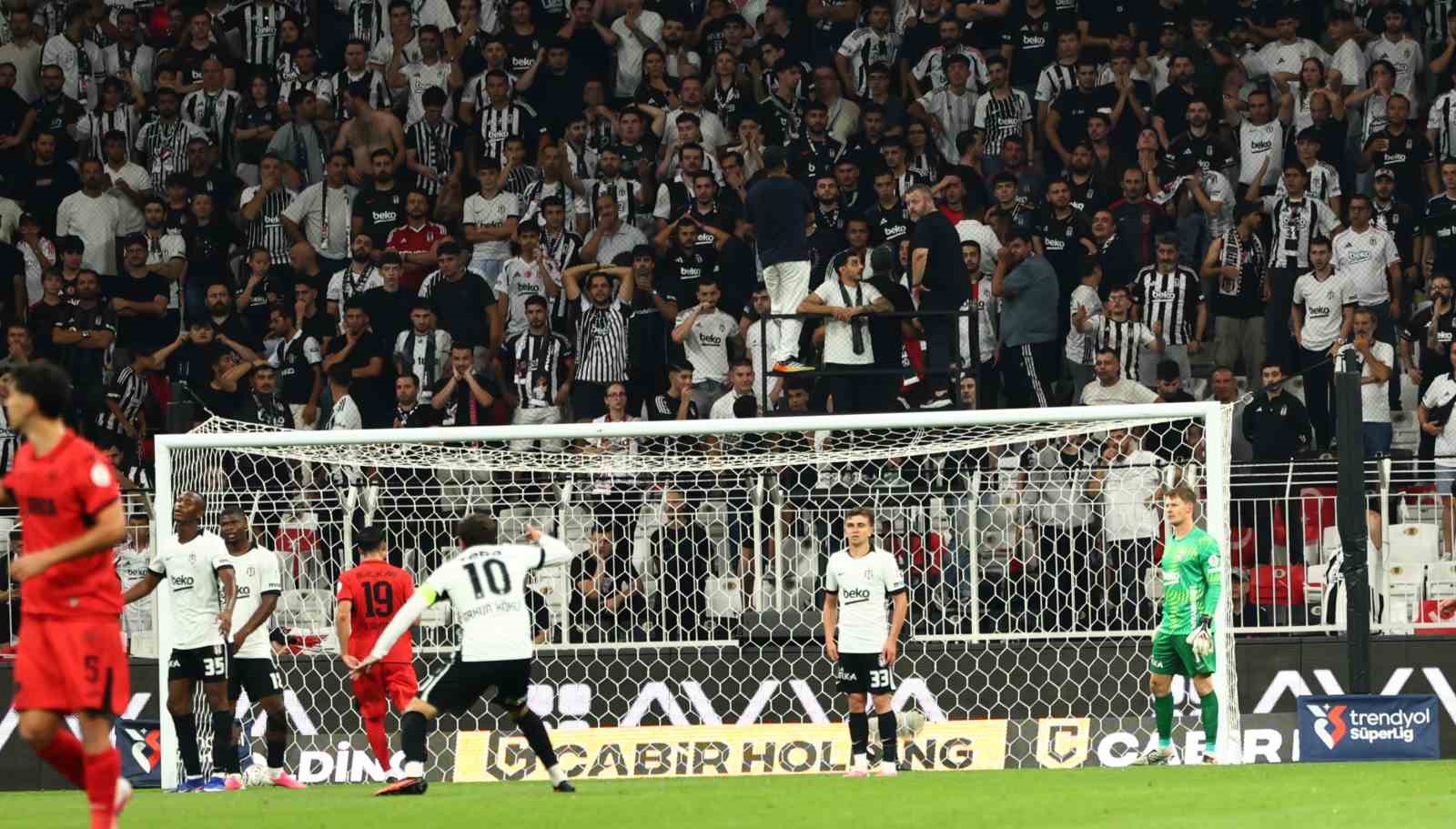 Trendyol Süper Lig: Beşiktaş: 6 - Çorum FK: 2 (Maç sonucu)