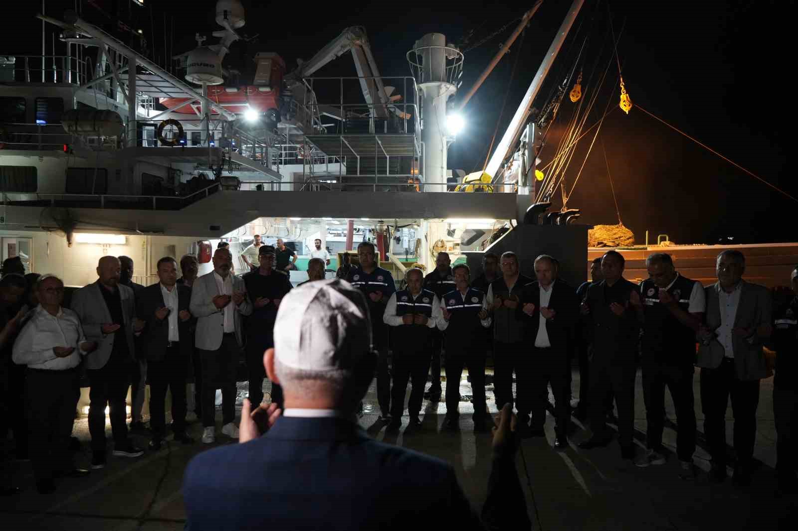 Karadenizli balıkçılar yeni sezona horon ve dualarla ‘Vira Bismillah’ dedi