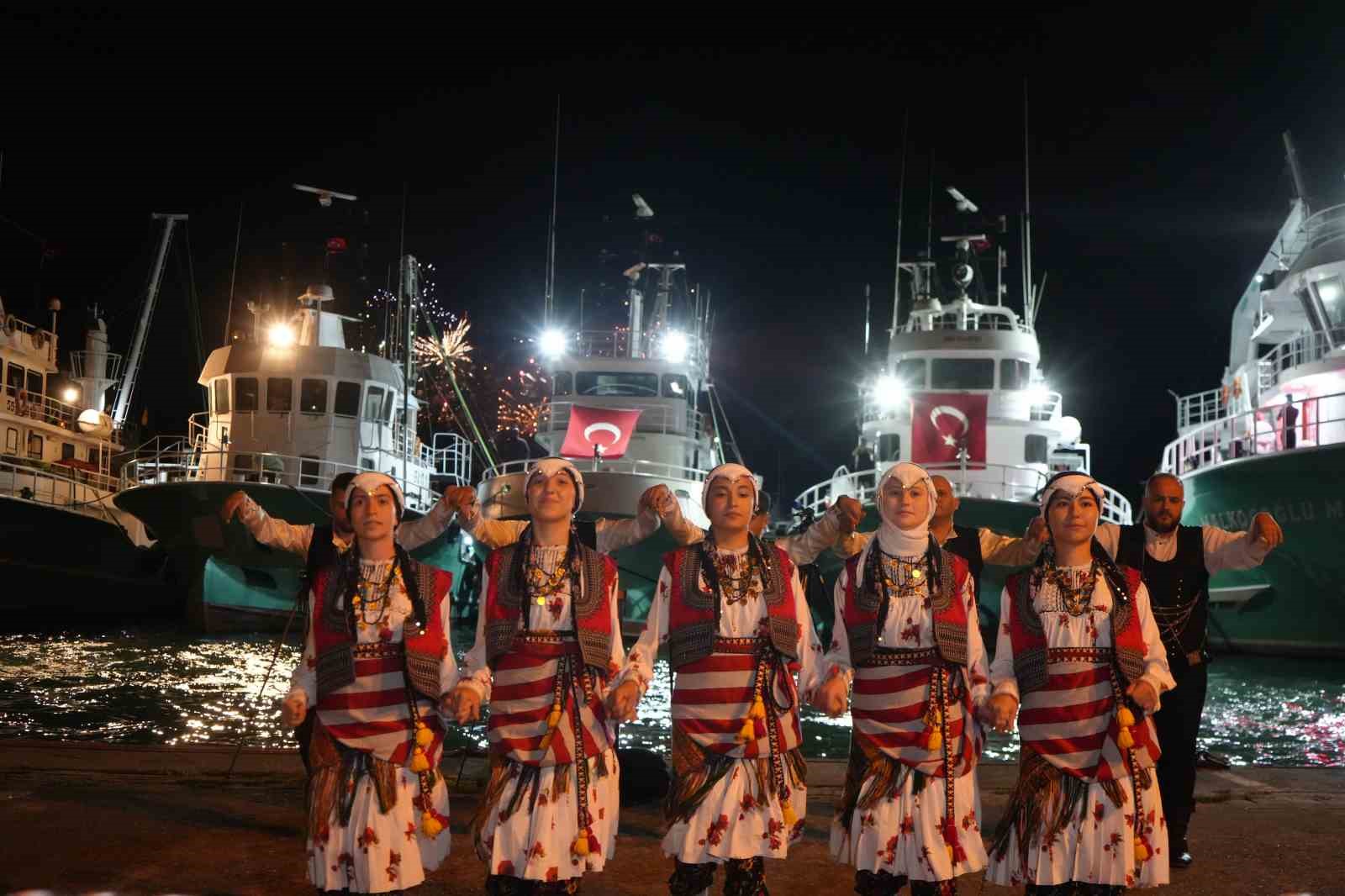 Karadenizli balıkçılar yeni sezona horon ve dualarla ‘Vira Bismillah’ dedi