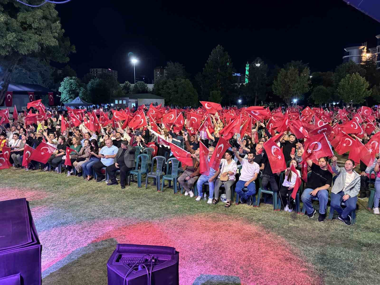 Fuar38’de Hatay Medeniyetler Korosu rüzgarı esti