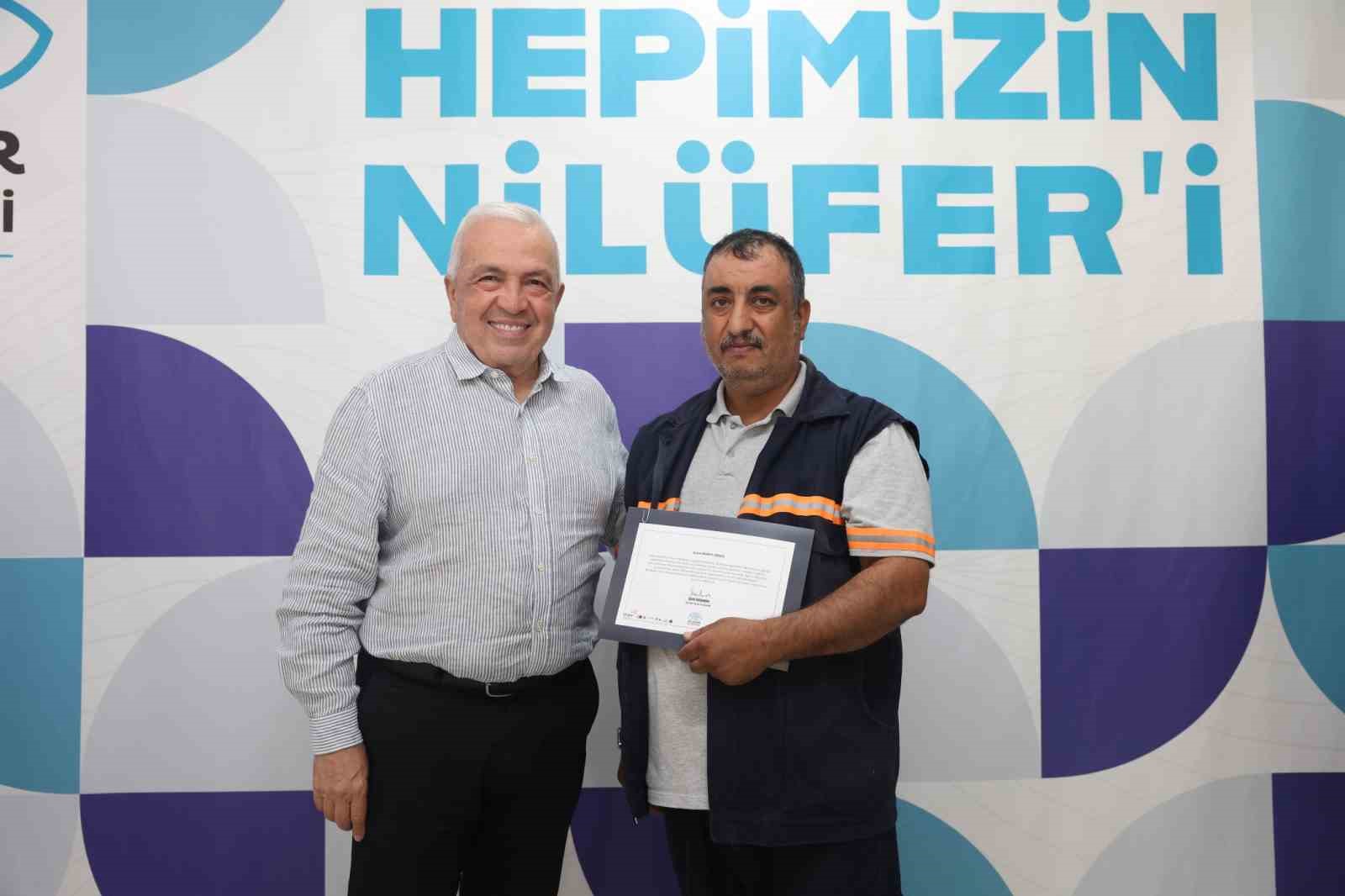 Nilüfer Belediyesi kursiyerleri sertifikalarını aldı
