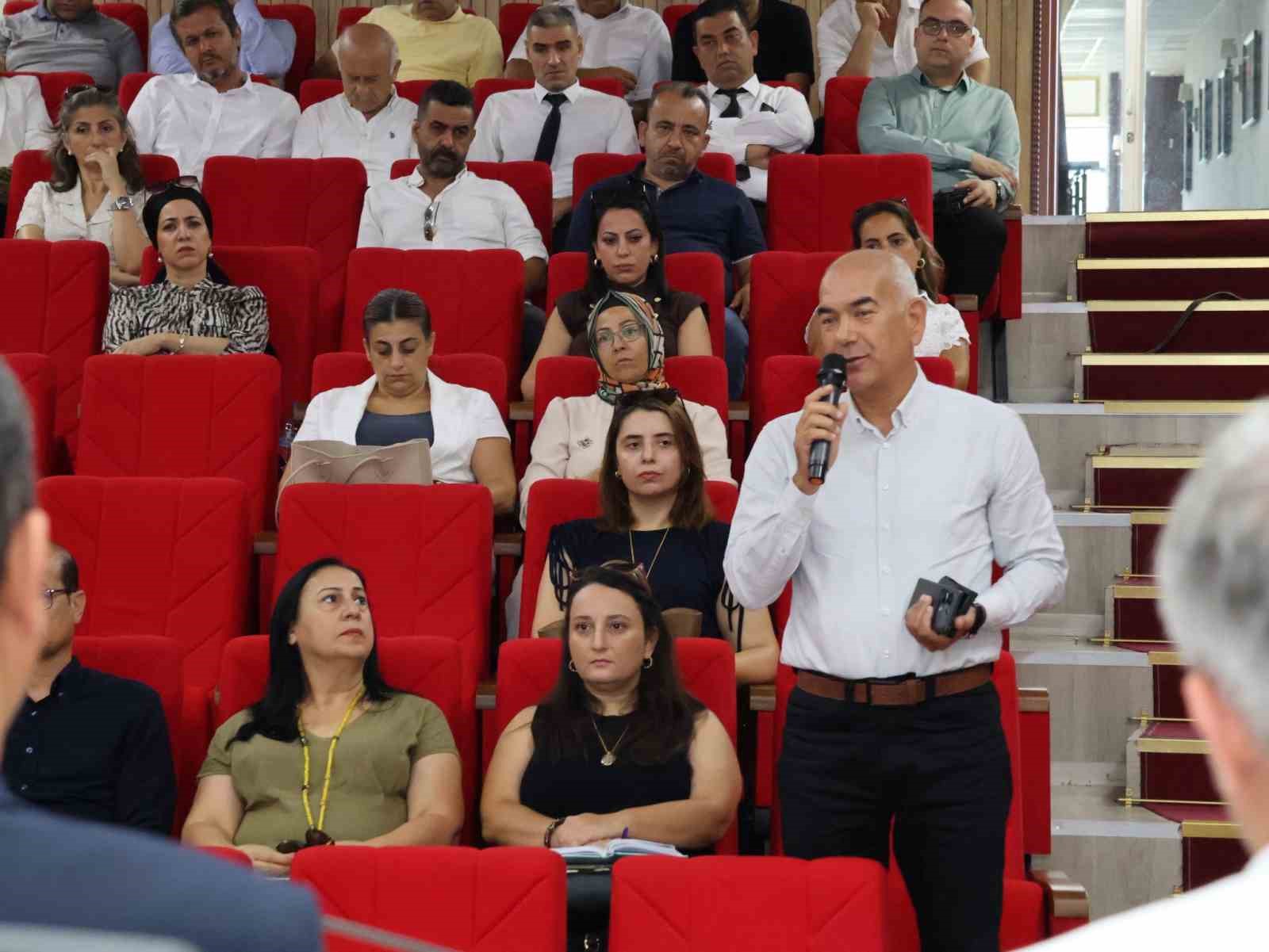 Arsuz’da okul müdürleri toplantısı yapıldı