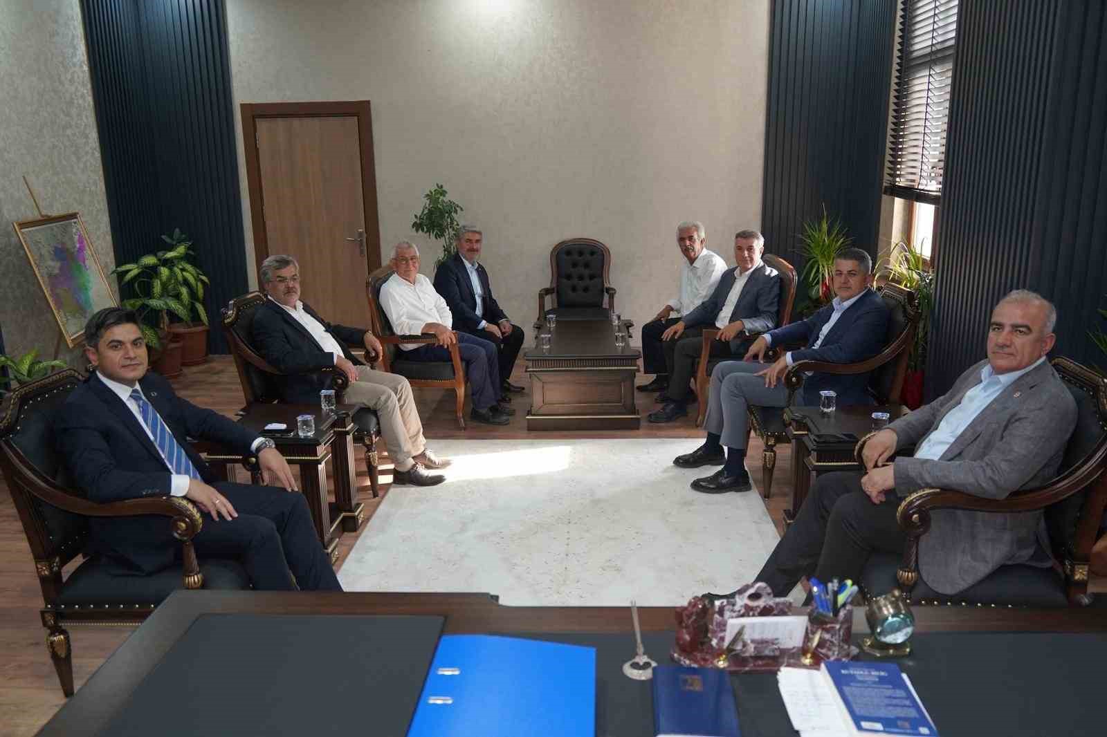 Milletvekili Şan, Tut ilçesinde vatandaşlarla buluştu
