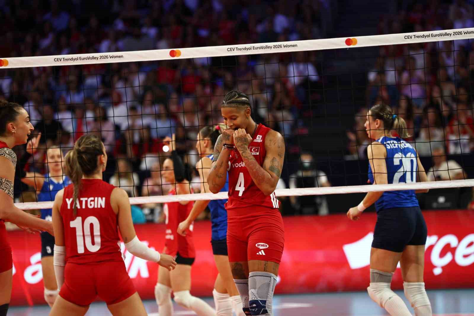 Milliler, CEV Avrupa Şampiyonası’nda çeyrek finale yükseldi